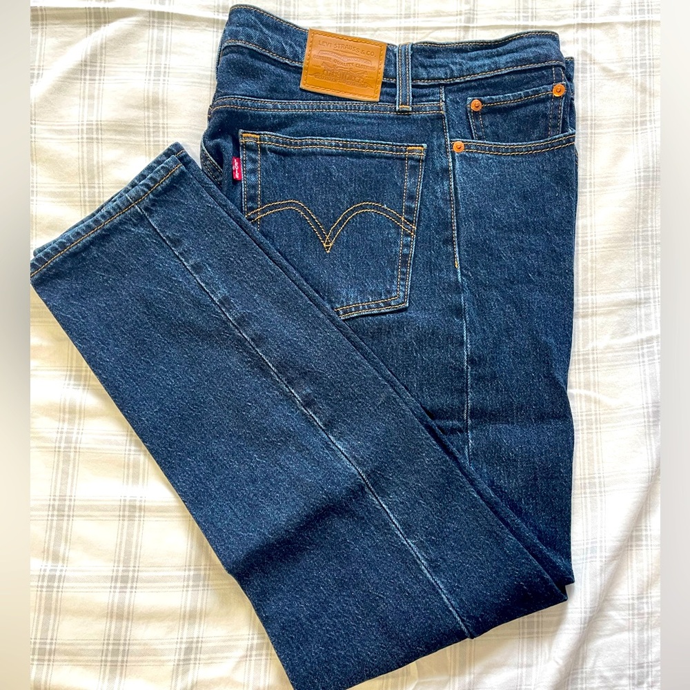 Levi's Wedgie Women's Blue Jeans - Size 27
